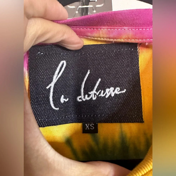 NWT La Detresse Revolve Tropicali Panic Tee Short Sleeve Size XS - Picture 8 of 11